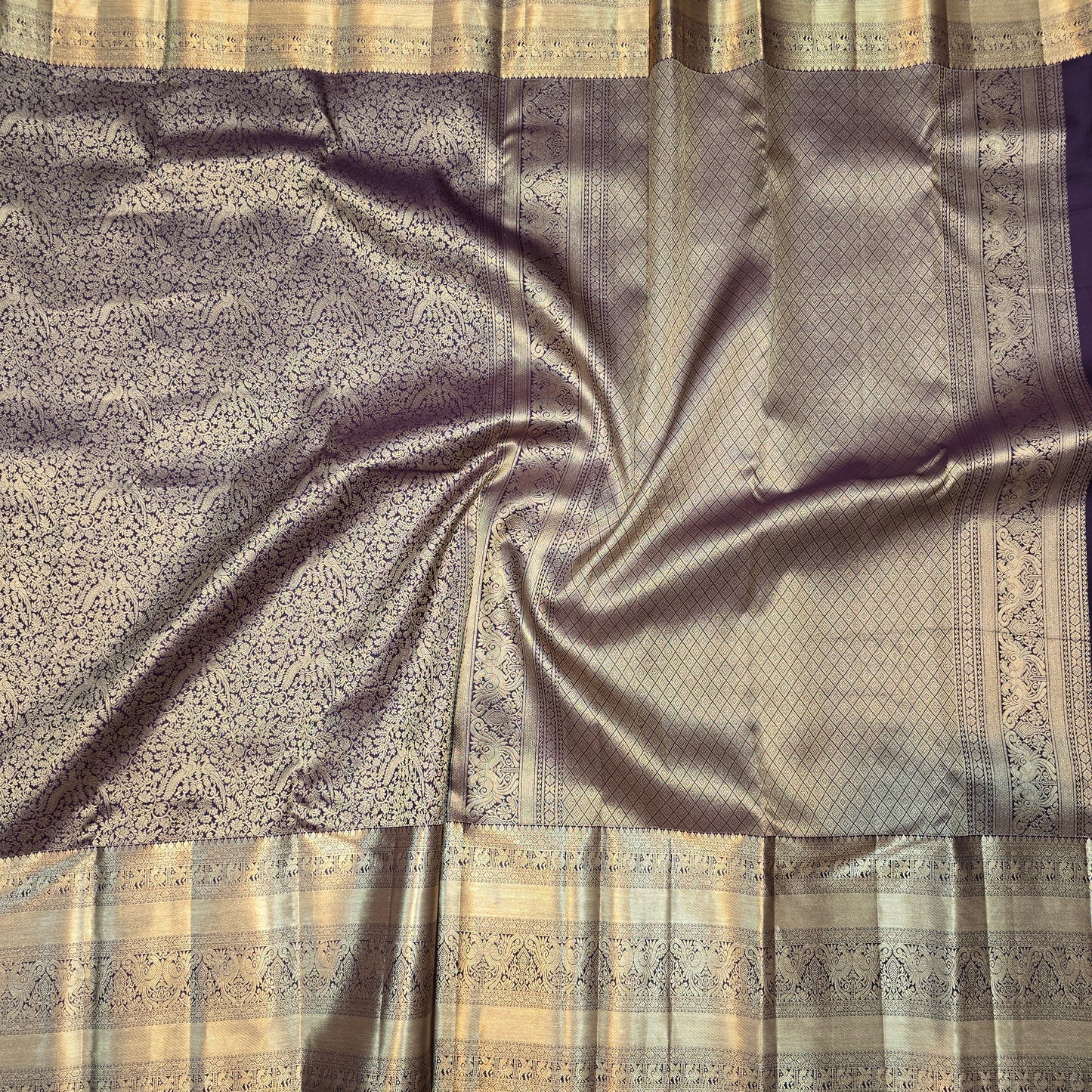Royal Violet & Gold with Rich Zari Border Kanchipuram Pure Handloom Silk Saree in Traditional Brocade Pallu
