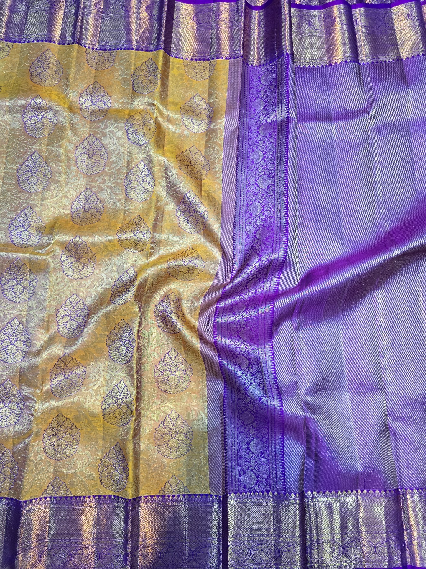Lavender Purple Kanchipuram Silk Saree with Gold Brocade Bridal Traditional Saree