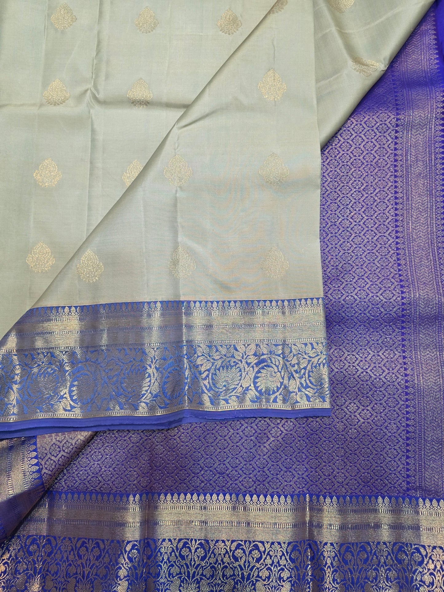 Ivory Pure Mix Silk Saree with Royal Blue Zari Border | Kanchipuram Style Traditional Bridal Saree
