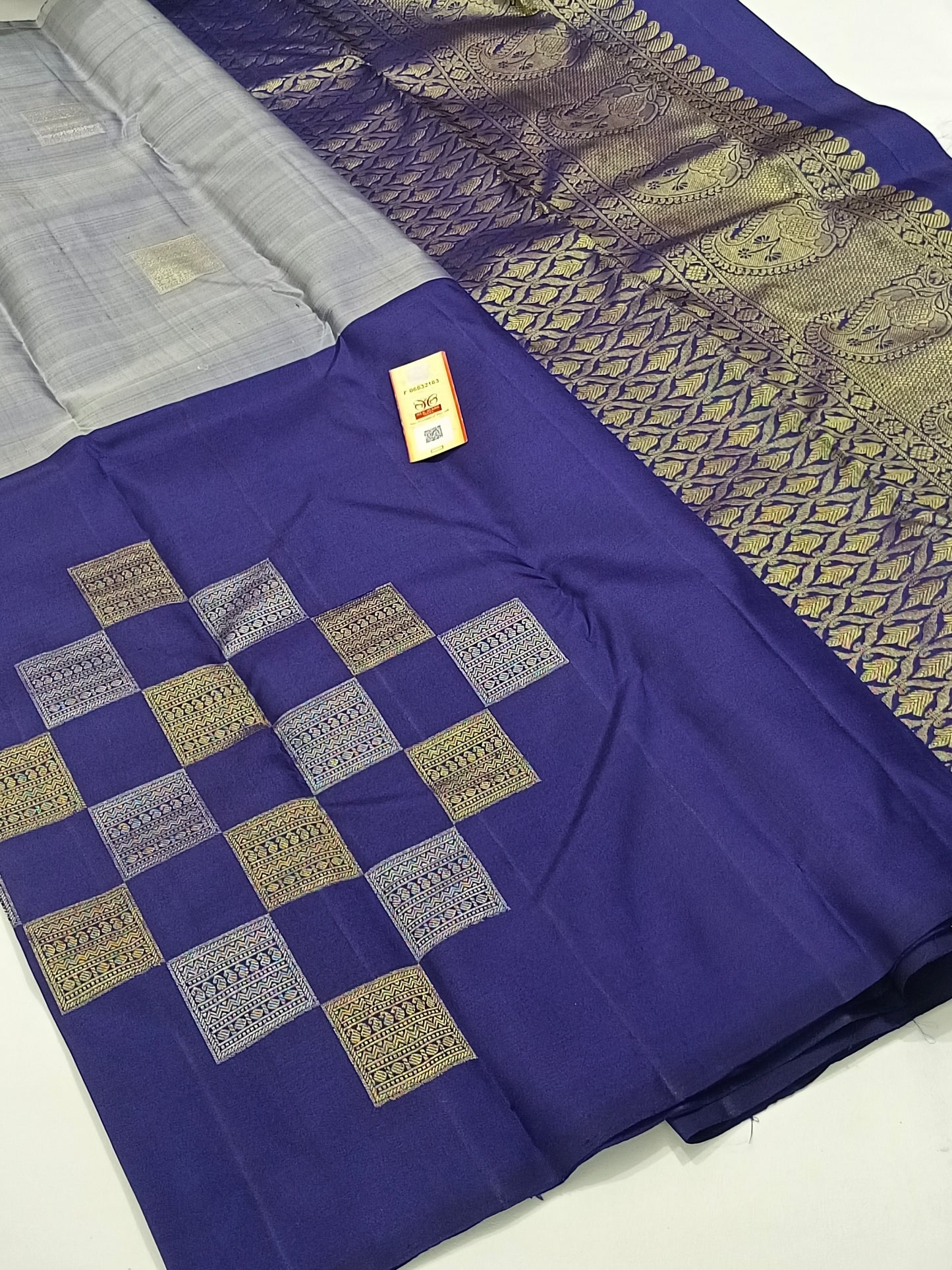 Grey Kanchipuram Pure Silk With Blue Border