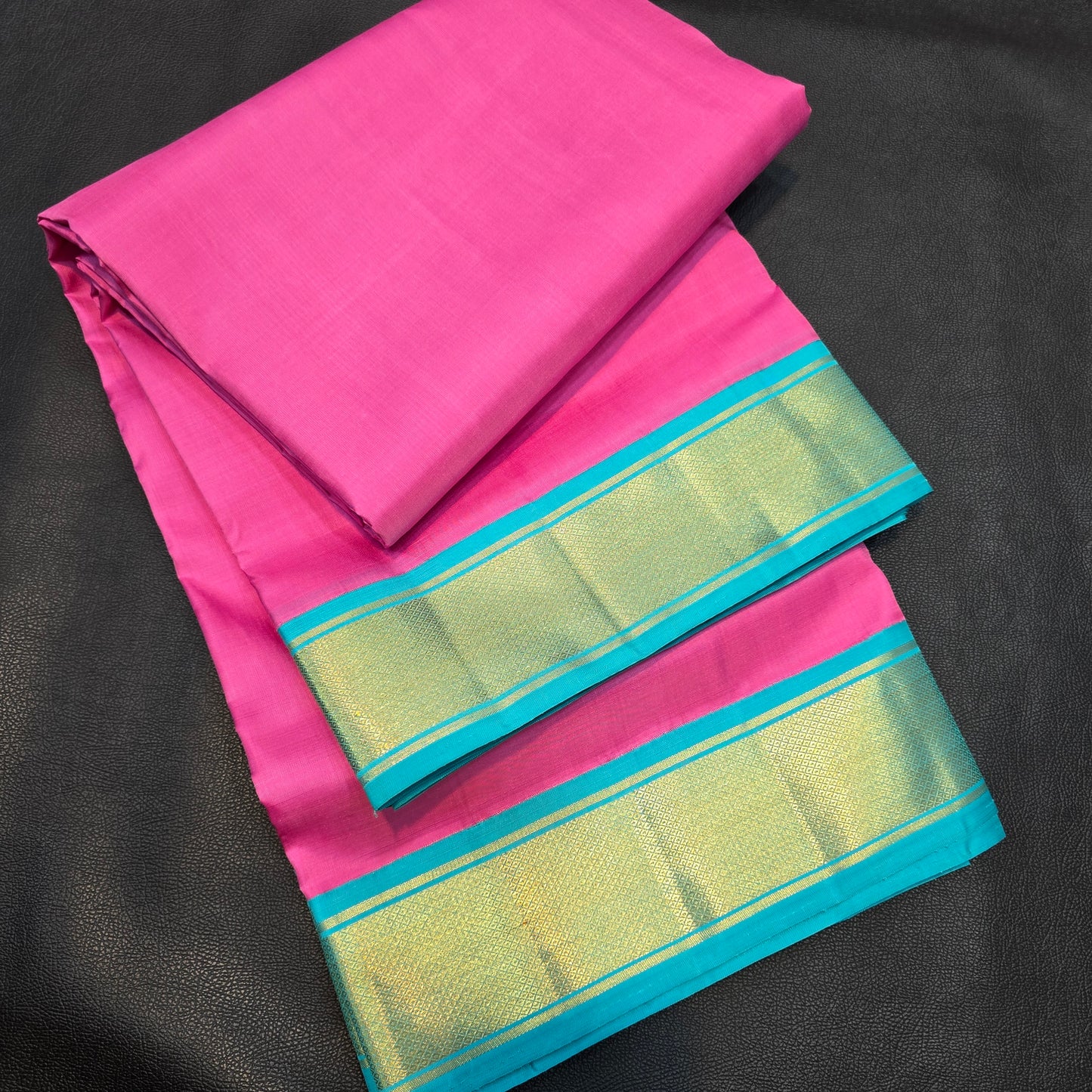 Handloom Kanchipuram Pure Silk 10-Yard Madisar Saree | Rani Pink & Turquoise Blue with Gold Zari