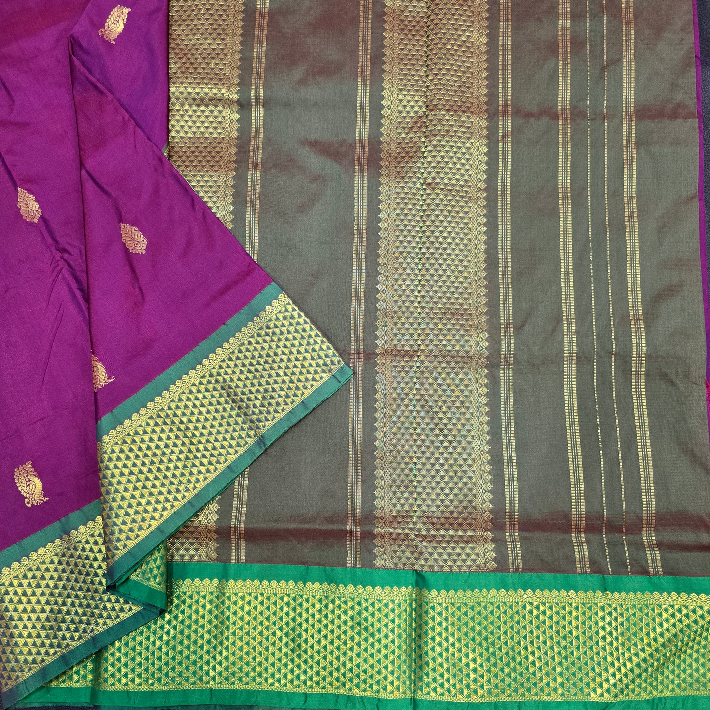 10 Yards Saree – Purple & Olive Green Contrast Zari Border Traditional Madisar Saree