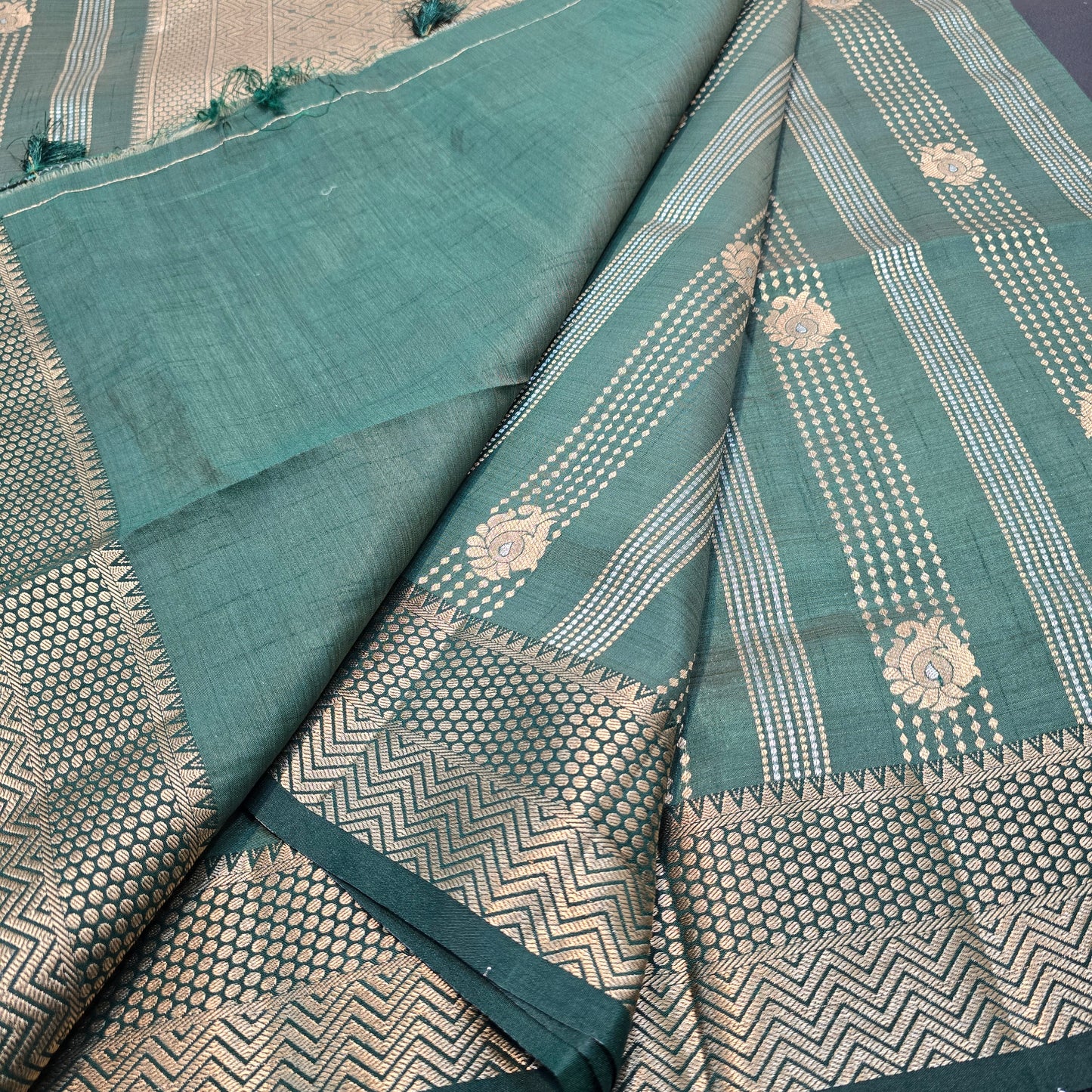 Semi Tussar Silk Saree – Elegant Teal Green Handloom Saree with Zari Border & Designer Pallu