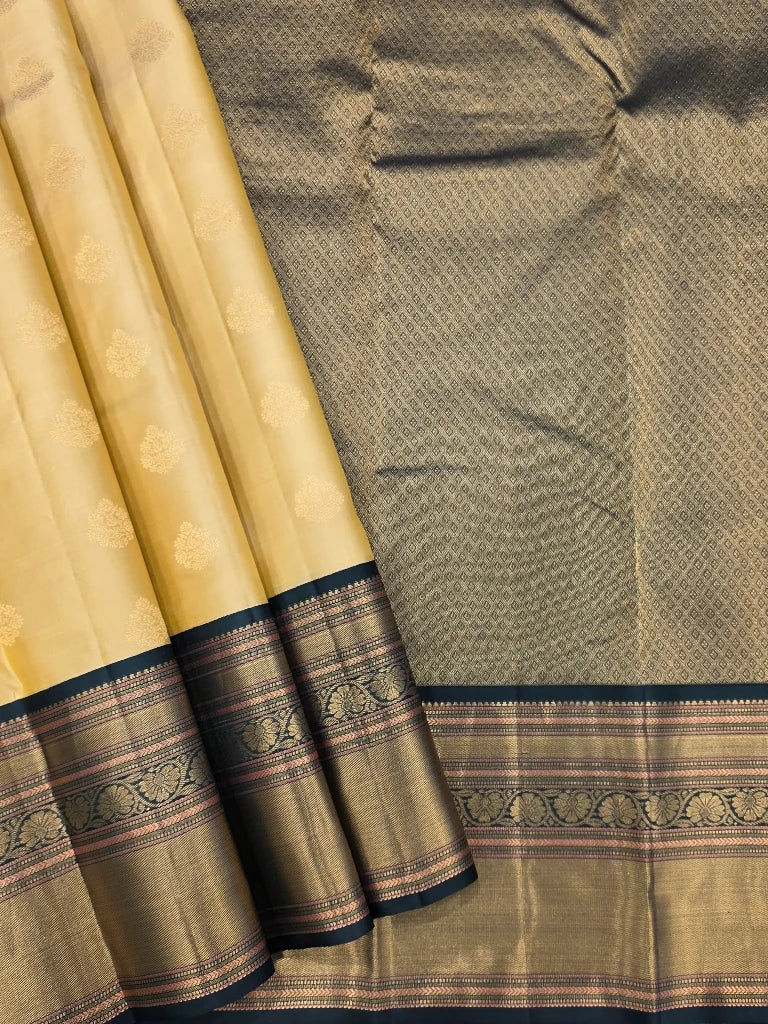 Ivory Pure Kanchipuram Silk Saree with Navy Blue Antique Gold Zari Border | Bridal Saree