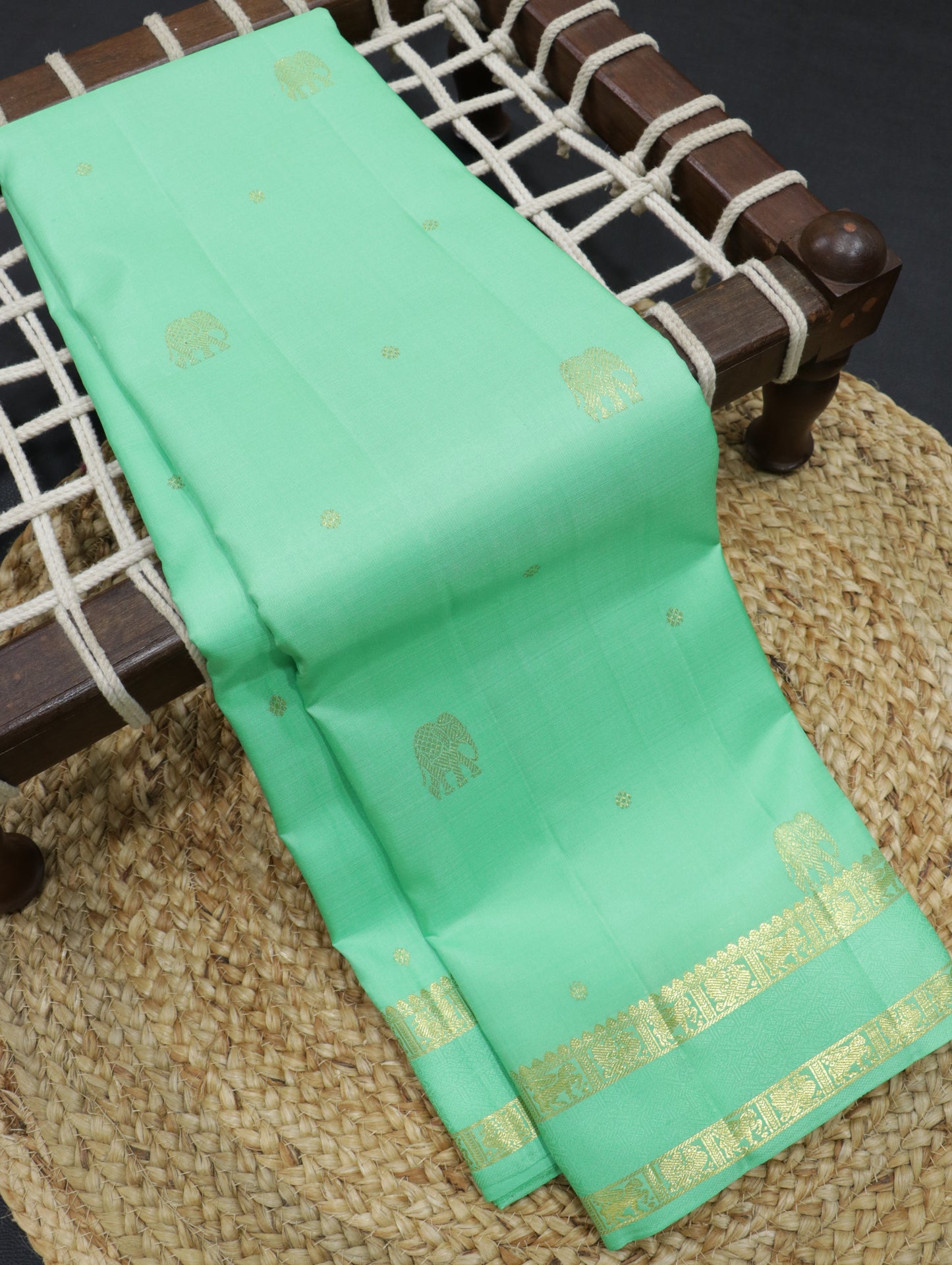 Kanchipuram Silk Saree Mint Green with Zari Elephant Motifs & Elegant Traditional Pallu