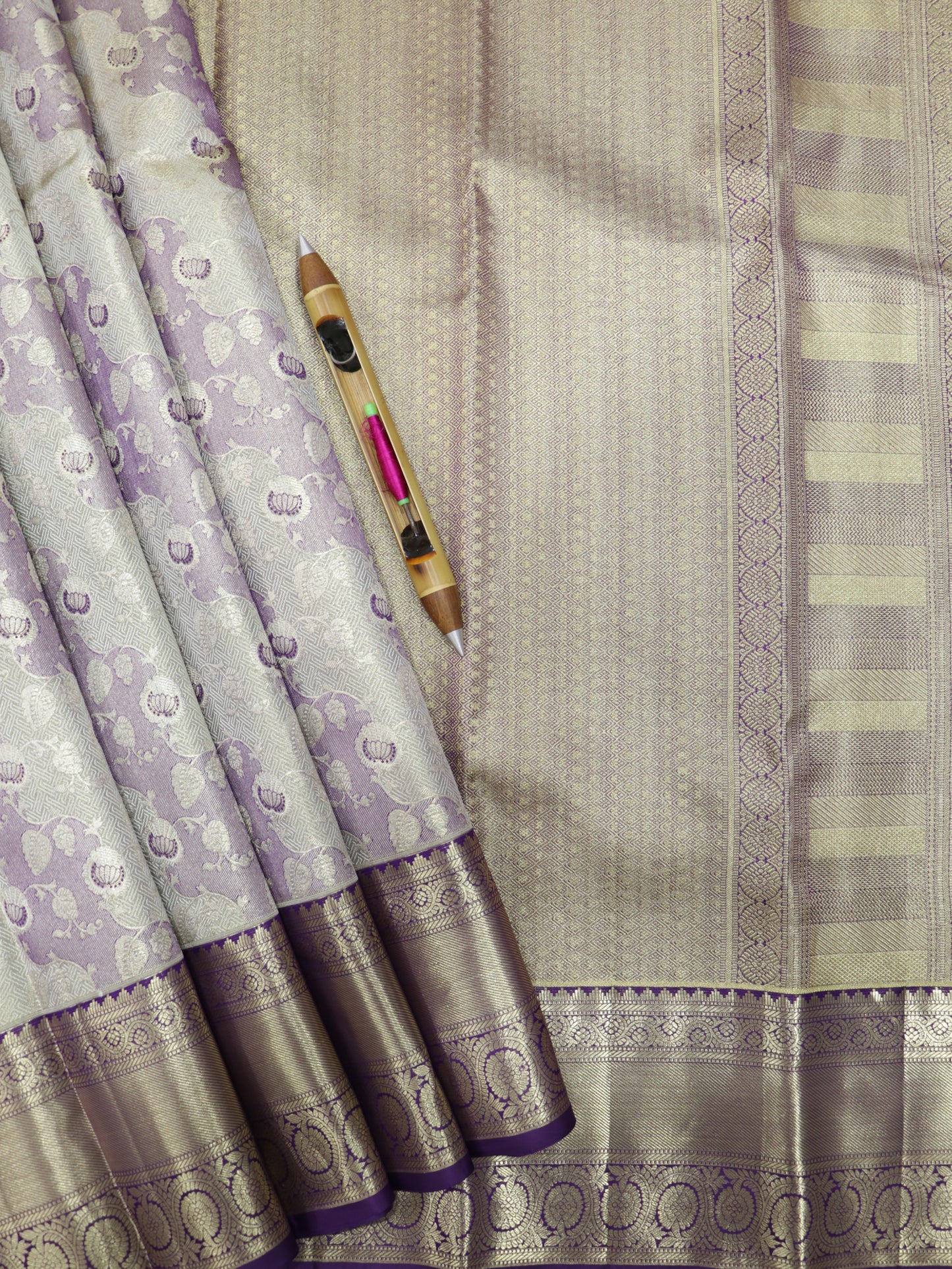 Kanchipuram Pure Silk Saree Lavender with Violet Korvai Border | Elegant Bridal Traditional Saree