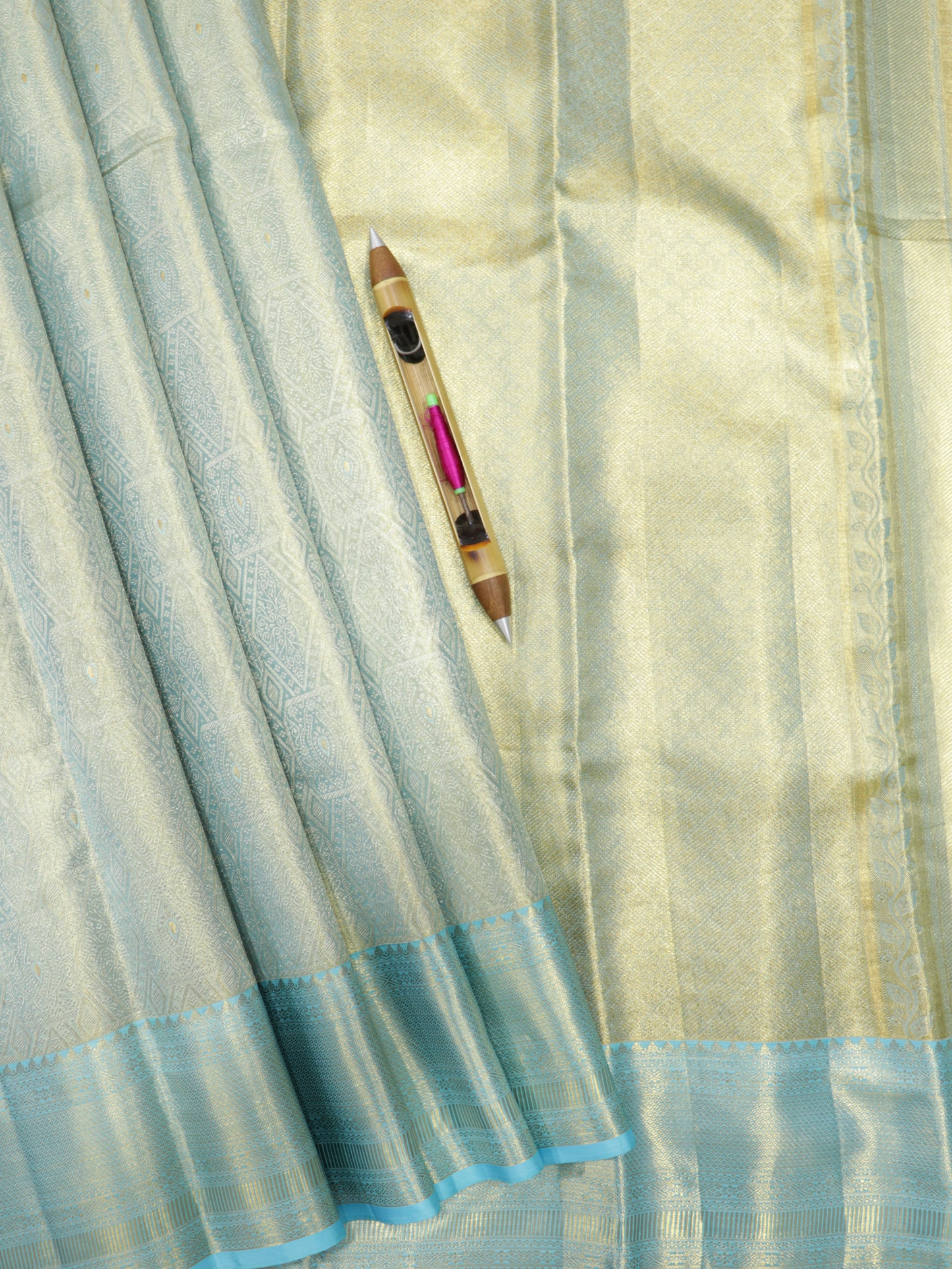 Kanchipuram Pure Silk Saree Aqua Blue with Sky Blue Korvai Border | Elegant Bridal Traditional Saree