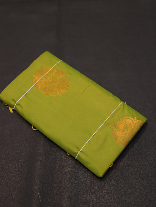 Grand Parrot Green & Coral Pink Semi Soft Silk Saree with Rich Floral Zari Woven Pallu