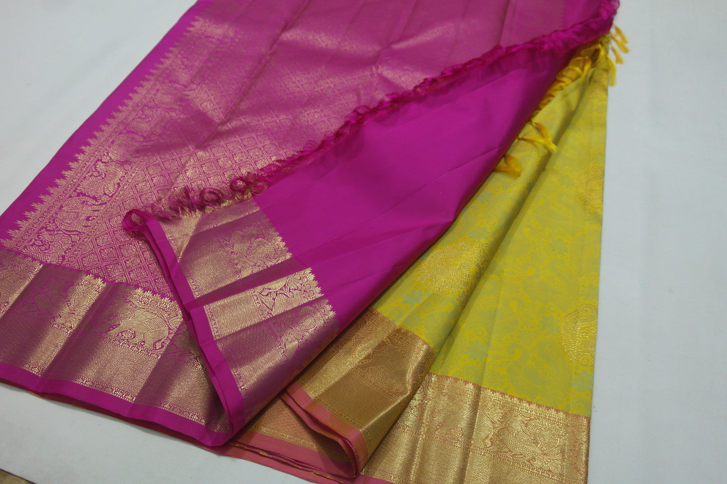 Green Bridal Saree With Pink Border In Pure Kanchipuram Silk