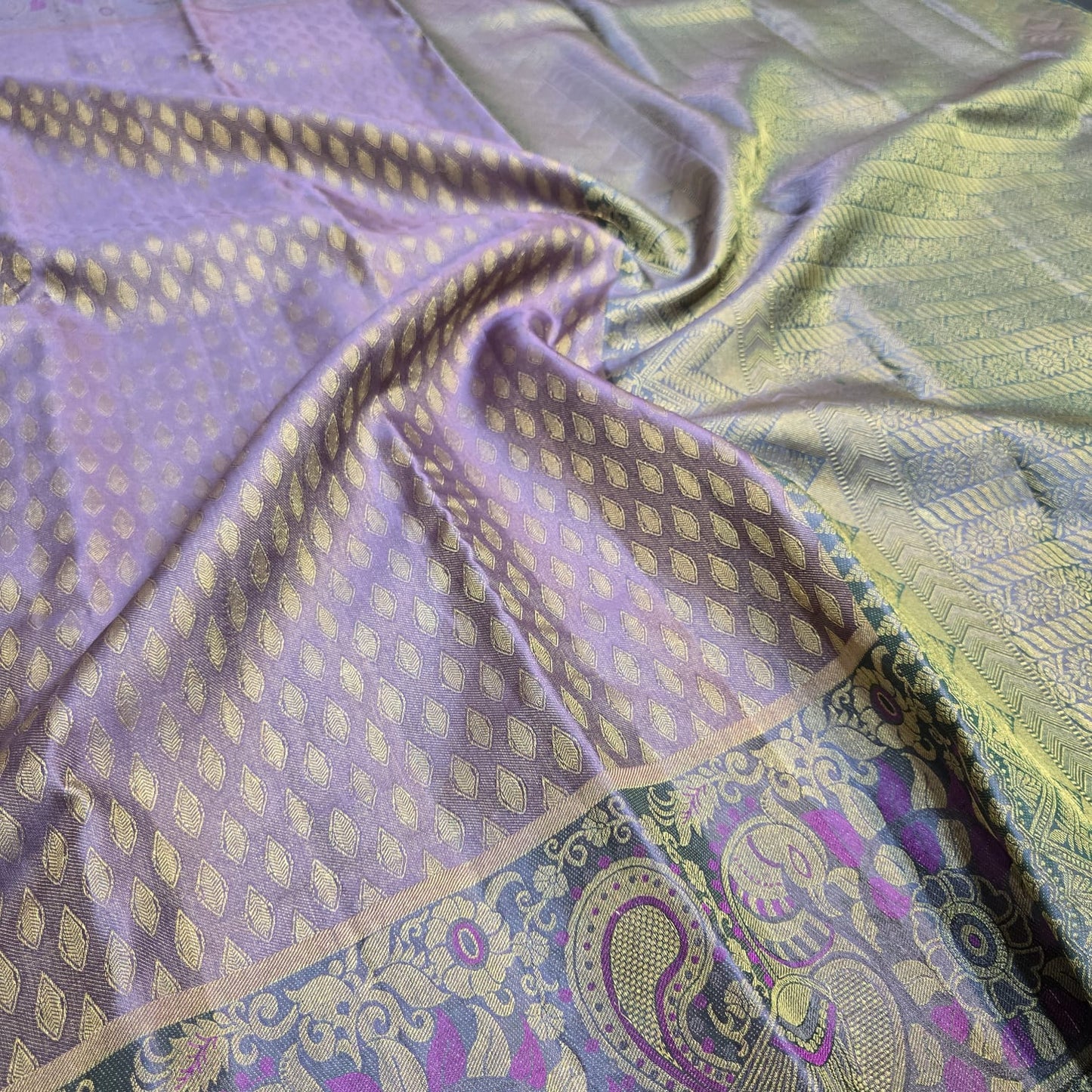 Royal Lavender & Gold Zari Woven Kanchipuram Silk Saree with Peacock Border