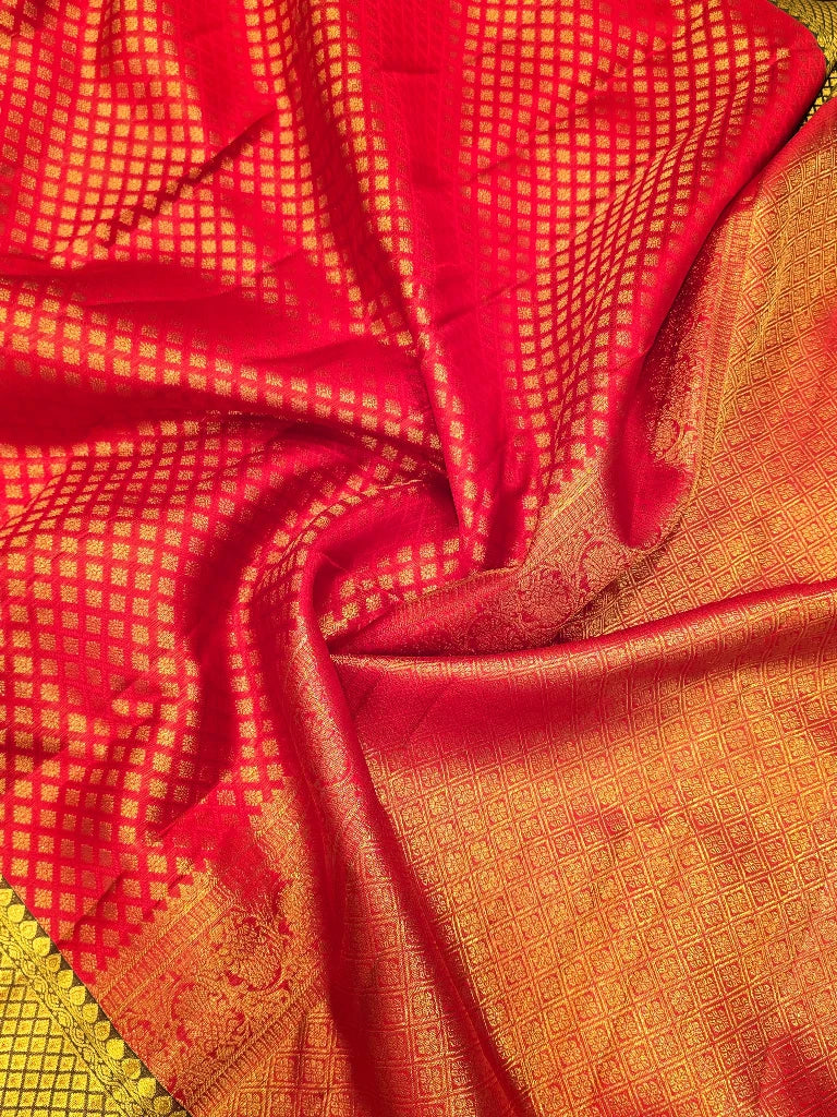 Royal Red Pure Kanchipuram Silk Saree with Antique Gold Zari Diamond Border | Traditional Bridal Saree